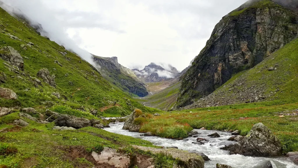 Hamptas Pass Trek