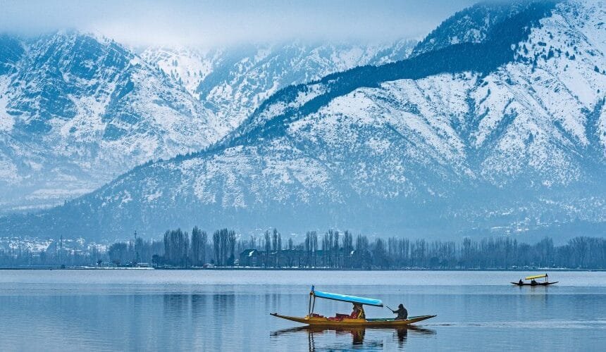 Kashmir by THE TRAVEL FOOT