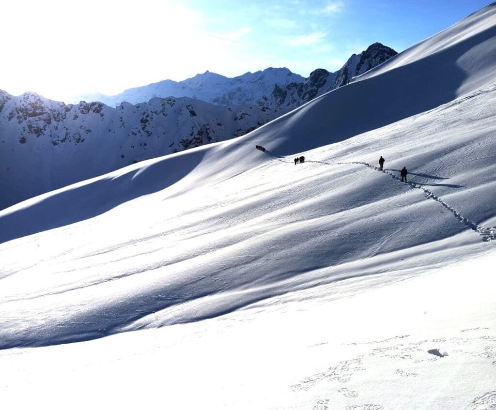 Sar Pass Trek